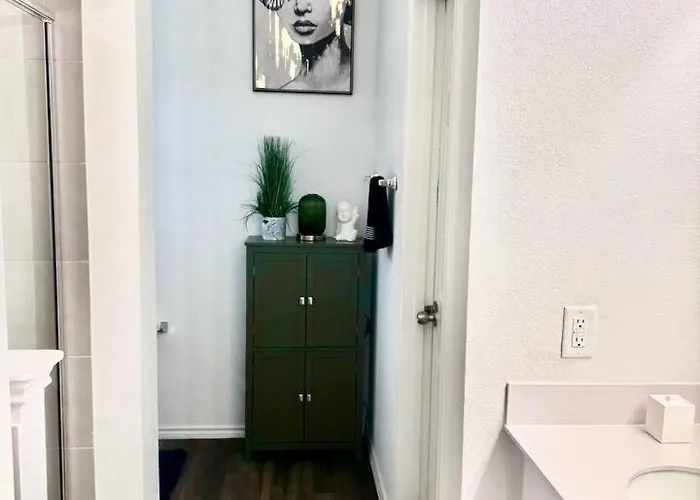 “ Home Away From Home” Entire House Ferienhaus Fort Worth